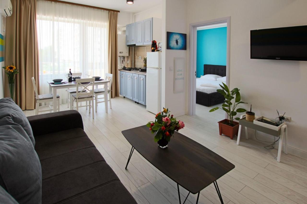 Fratelli Apartments Summerland Mamaia Exterior photo